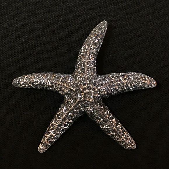 Jewelry - Vintage Dark Silver Tone Starfish Brooch⭐️